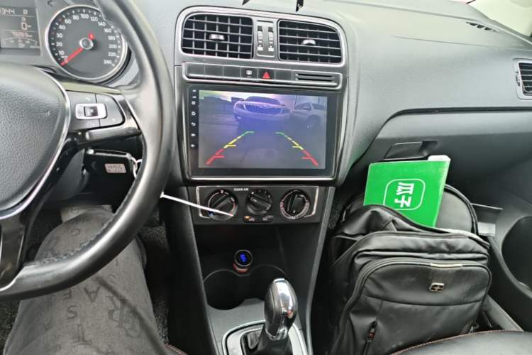 Used Volkswagen Polo 2016 1.6L Automatic Comfort Model Audio And AC Panel