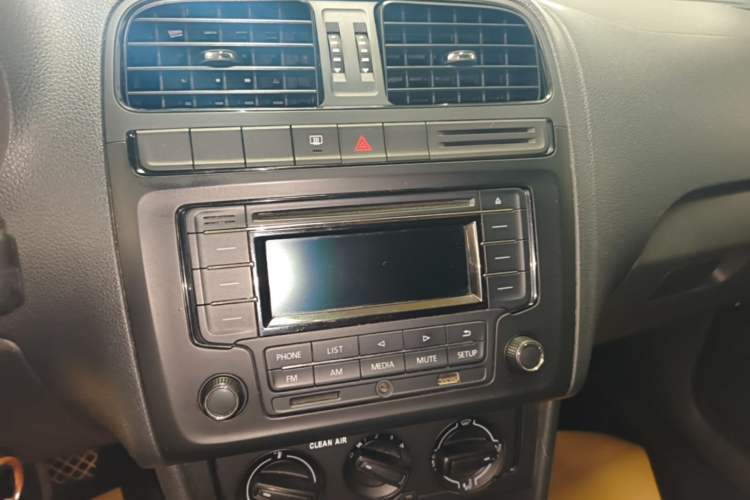Used Volkswagen Polo 2016 1.4L Automatic Trendy Model Audio And AC Panel