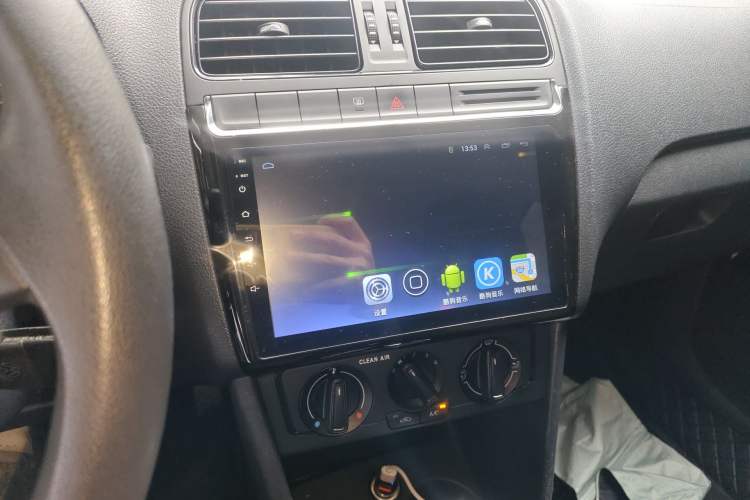 Used Volkswagen Polo 2016 1.4L Automatic Trendy Model Audio And AC Panel