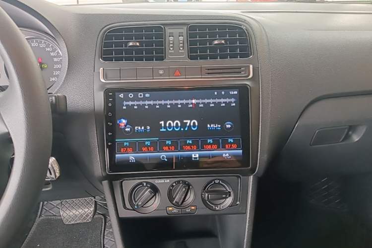 Used Volkswagen Polo 2016 1.4L Automatic Trendy Model Audio And AC Panel