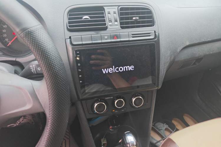 Used Volkswagen Polo 2016 1.4L Automatic Trendy Model Audio And AC Panel