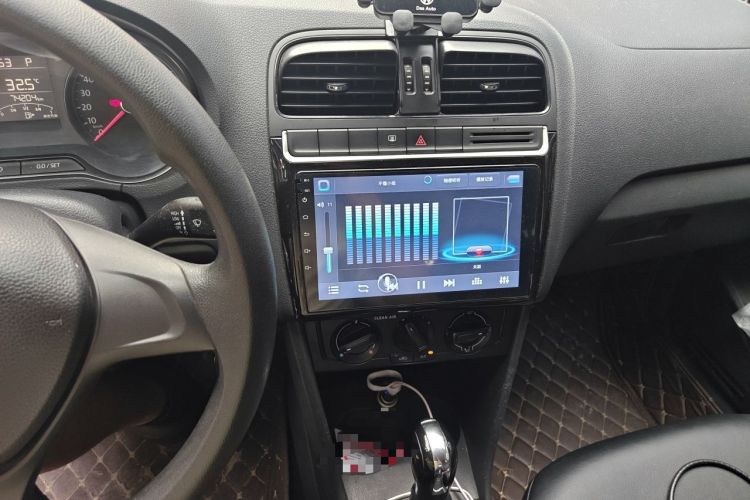 Used Volkswagen Polo 2016 1.4L Automatic Trendy Model Audio And AC Panel