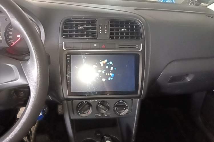 Used Volkswagen Polo 2016 1.4L Automatic Trendy Model Audio And AC Panel