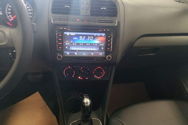 Used Volkswagen Polo 2016 1.4L Automatic Trendy Model Audio And AC Panel