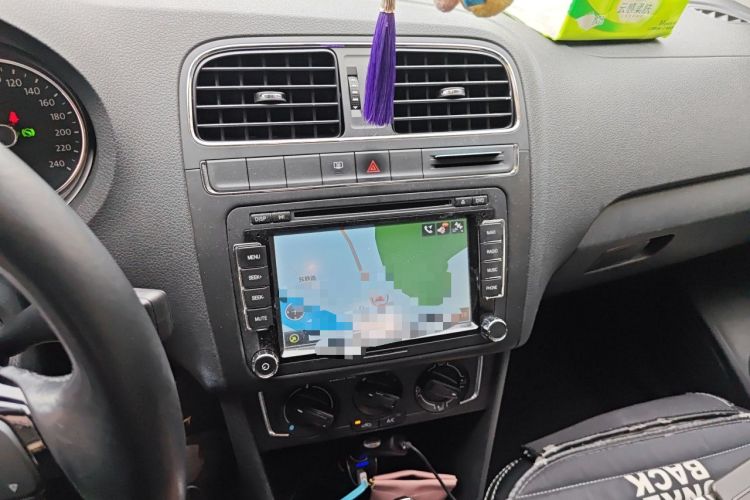 Used Volkswagen Polo 2016 1.6L Automatic Comfort Model Audio And AC Panel