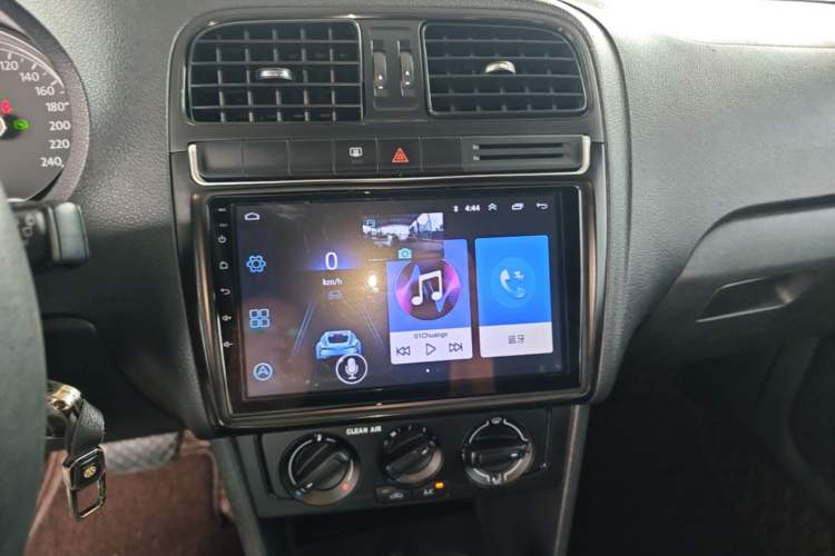 Used Volkswagen Polo 2016 1.4L Automatic Trendy Model Audio And AC Panel