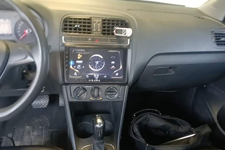 Used Volkswagen Polo 2016 1.4L Automatic Trendy Model Audio And AC Panel