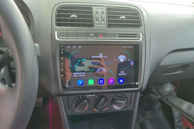 Used Volkswagen Polo 2016 1.4L Automatic Trendy Model Audio And AC Panel