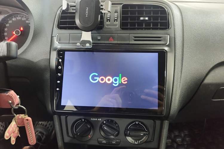 Used Volkswagen Polo 2016 1.4L Automatic Trendy Model Audio And AC Panel
