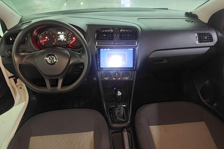 Used Volkswagen Polo 2016 1.4L Automatic Trendy Model Audio And AC Panel