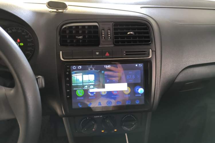 Used Volkswagen Polo 2016 1.4L Automatic Trendy Model Audio And AC Panel