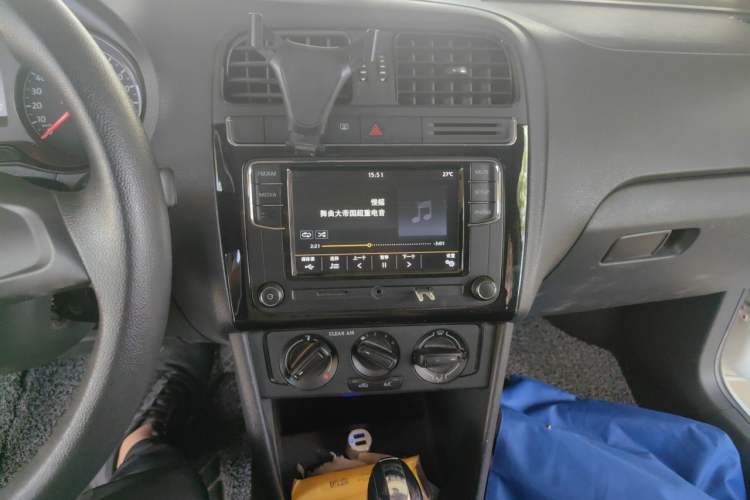 Used Volkswagen Polo 2016 1.4L Automatic Trendy Model Audio And AC Panel