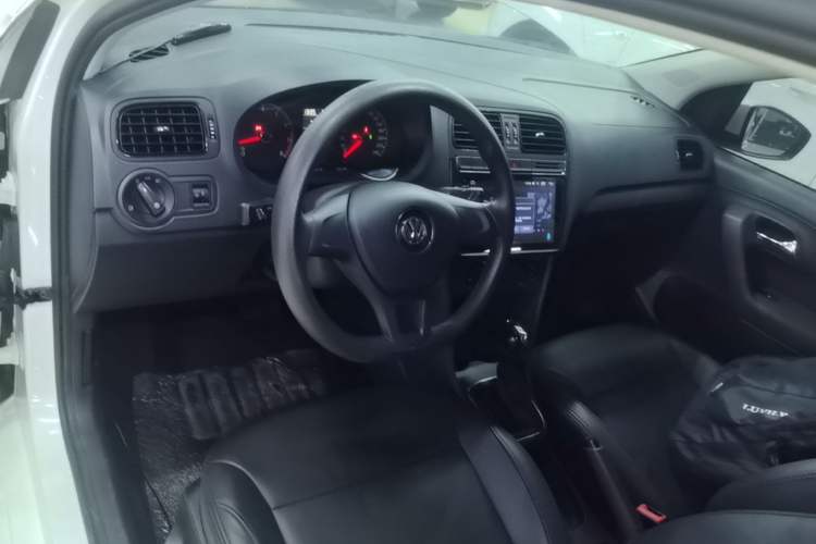 Used Volkswagen Polo 2016 1.4L Automatic Trendy Model Center Console