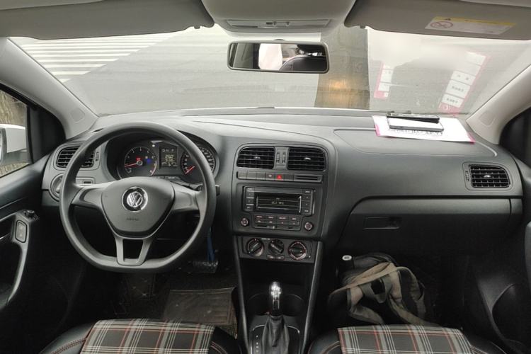 Used Volkswagen Polo 2016 1.4L Automatic Trendy Model Center Console