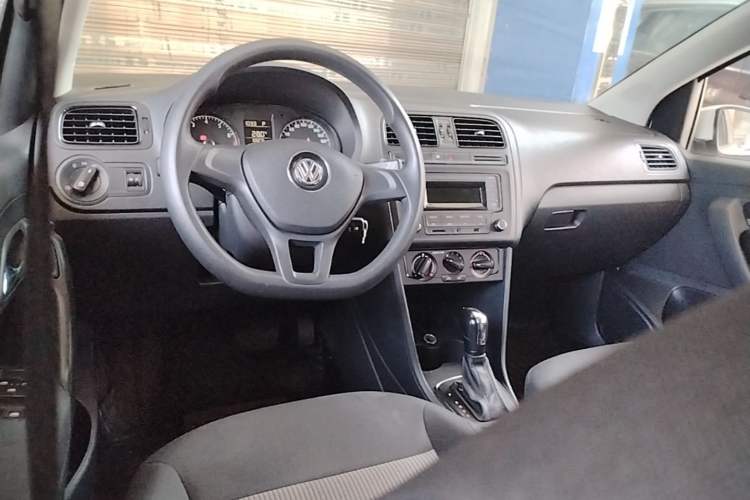 Used Volkswagen Polo 2016 1.4L Automatic Trendy Model Center Console