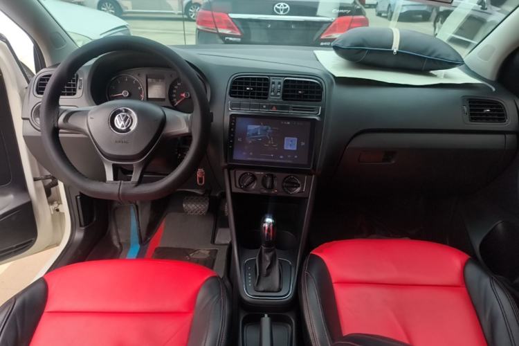 Used Volkswagen Polo 2016 1.4L Automatic Trendy Model Center Console