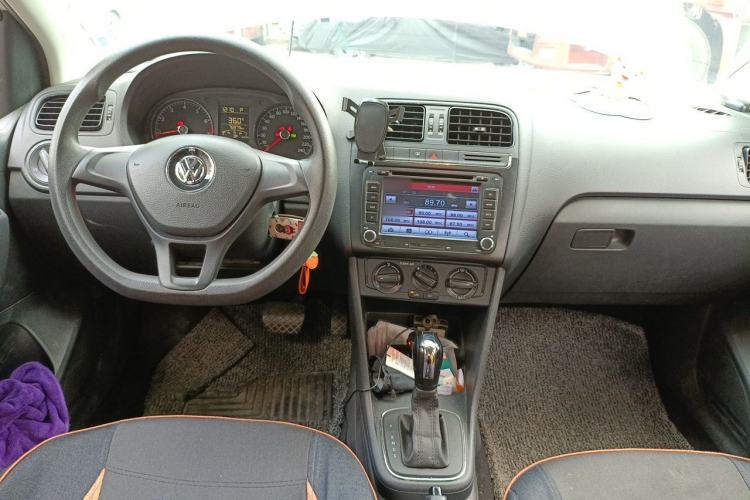 Used Volkswagen Polo 2016 1.4L Automatic Trendy Model Center Console
