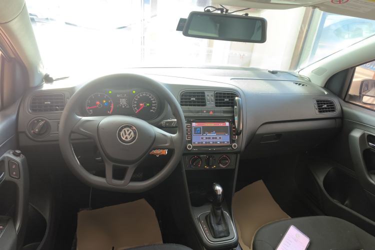 Used Volkswagen Polo 2016 1.4L Automatic Trendy Model Center Console