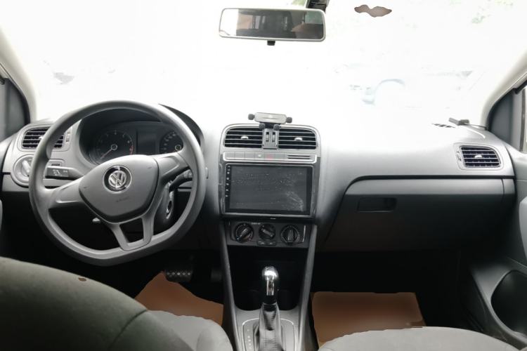Used Volkswagen Polo 2016 1.4L Automatic Trendy Model Center Console