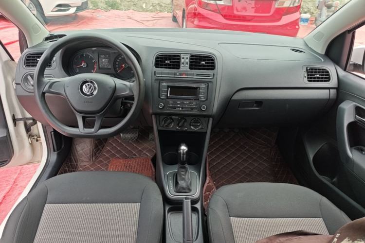 Used Volkswagen Polo 2016 1.4L Automatic Trendy Model Center Console