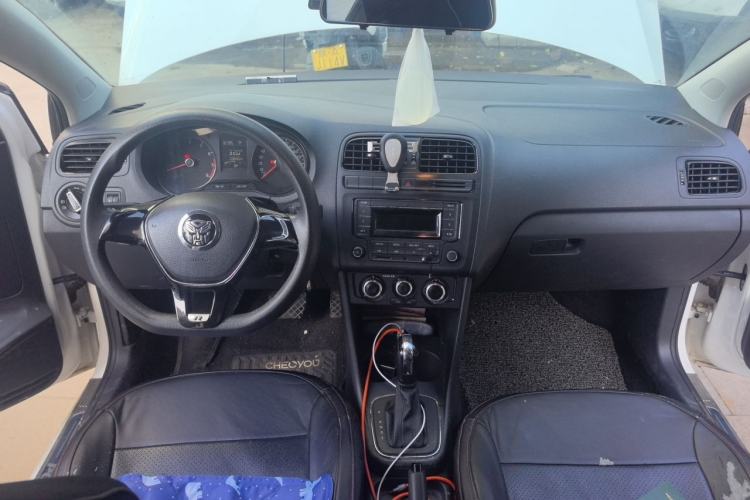 Used Volkswagen Polo 2016 1.4L Automatic Trendy Model Center Console