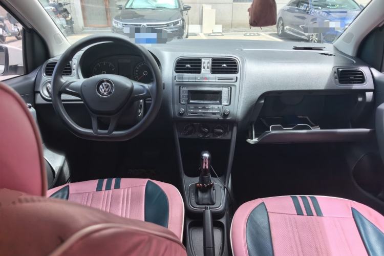 Used Volkswagen Polo 2016 1.4L Automatic Trendy Model Center Console