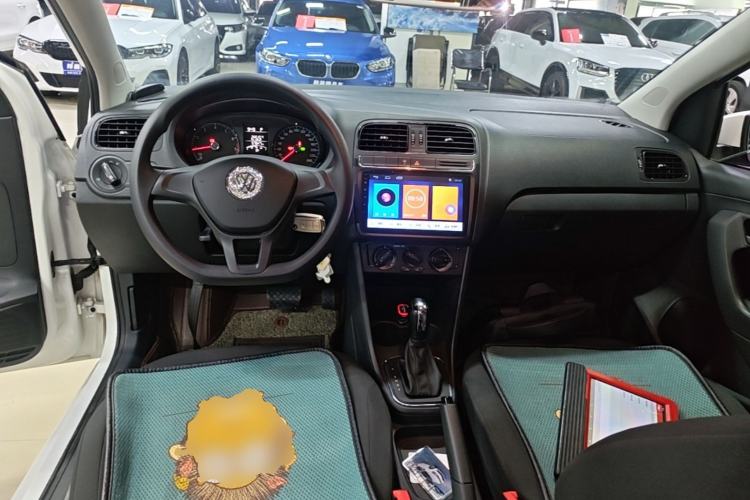 Used Volkswagen Polo 2016 1.4L Automatic Trendy Model Center Console