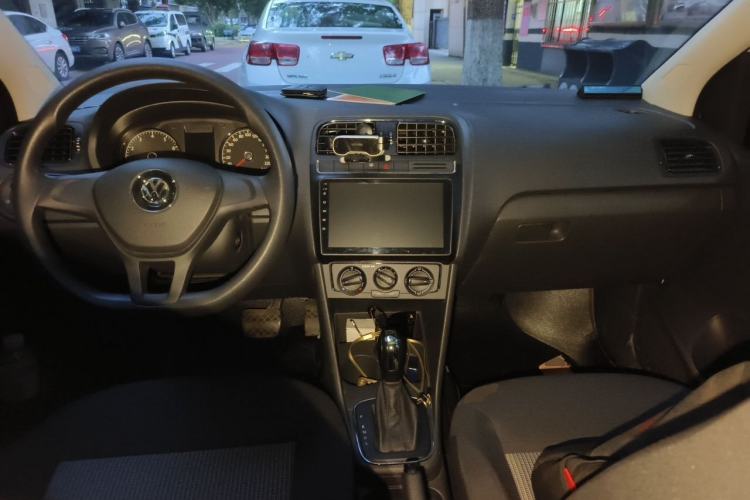 Used Volkswagen Polo 2016 1.4L Automatic Trendy Model Center Console