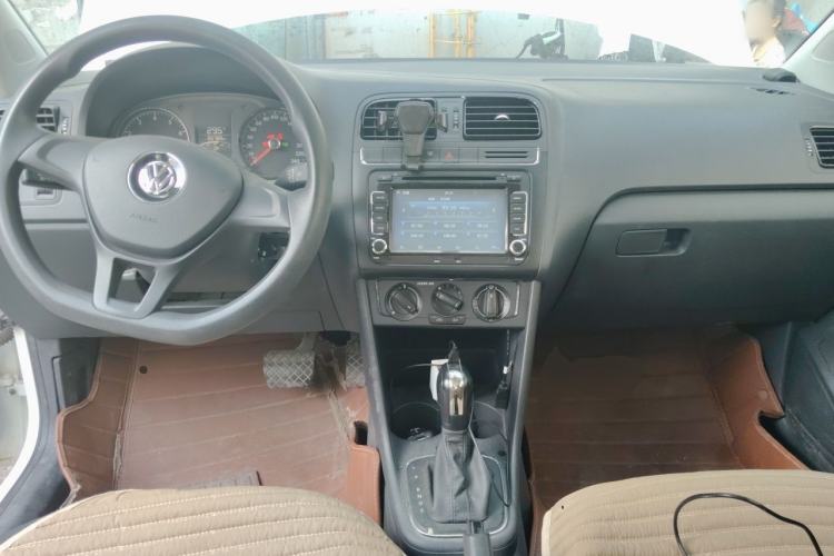Used Volkswagen Polo 2016 1.4L Automatic Trendy Model Center Console
