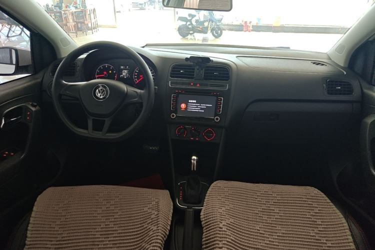 Used Volkswagen Polo 2016 1.4L Automatic Trendy Model Center Console
