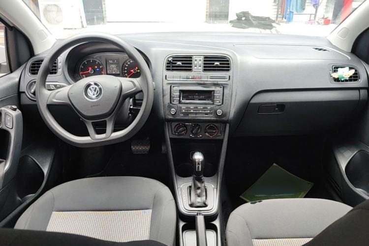 Used Volkswagen Polo 2016 1.4L Automatic Trendy Model Center Console