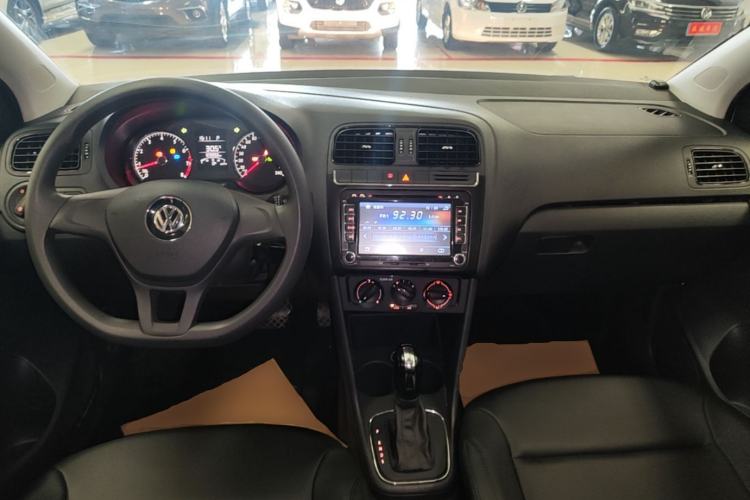 Used Volkswagen Polo 2016 1.4L Automatic Trendy Model Center Console