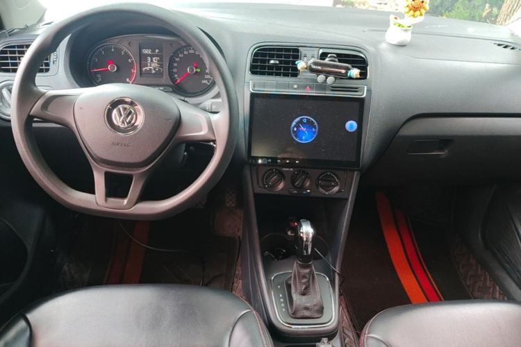 Used Volkswagen Polo 2016 1.4L Automatic Trendy Model Center Console
