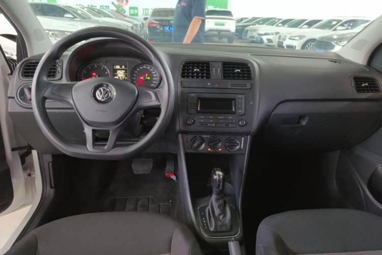 Used Volkswagen Polo 2016 1.4L Automatic Trendy Model Center Console