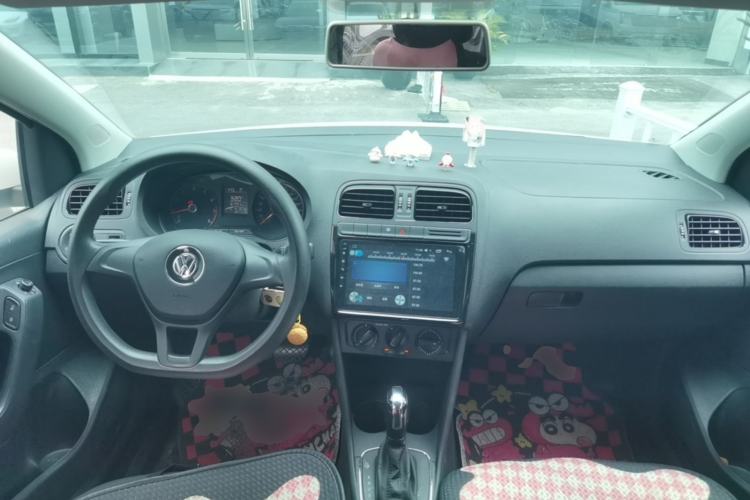 Used Volkswagen Polo 2016 1.4L Automatic Trendy Model Center Console