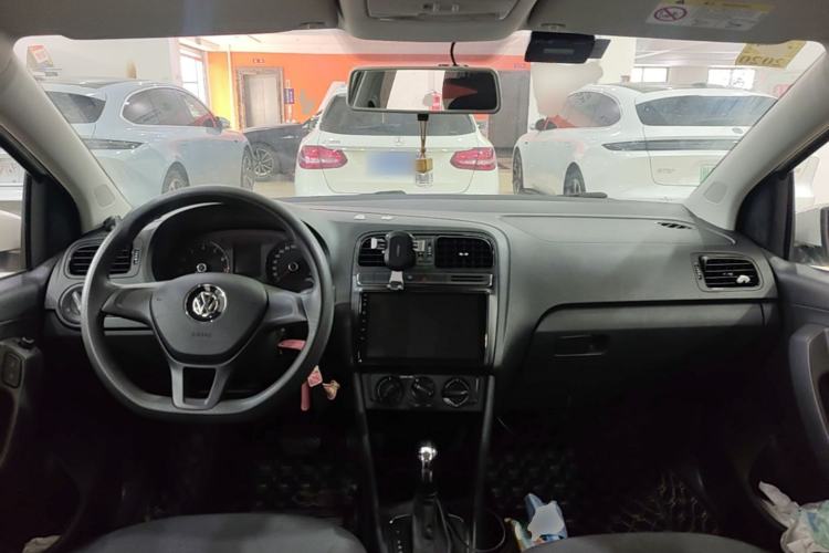 Used Volkswagen Polo 2016 1.4L Automatic Trendy Model Center Console