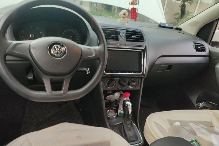 Used Volkswagen Polo 2016 1.4L Automatic Trendy Model Center Console