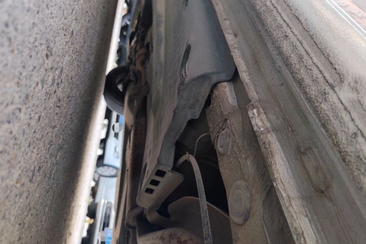 Used Volkswagen Polo 2016 1.6L Automatic Comfort Model Chassis Rear Left