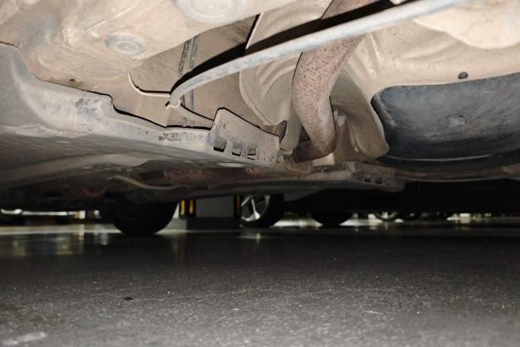 Used Volkswagen Polo 2016 1.6L Automatic Comfort Model Chassis Rear Left
