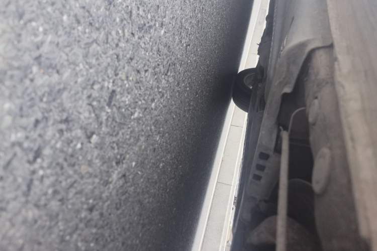 Used Volkswagen Polo 2016 1.6L Automatic Comfort Model Chassis Rear Left