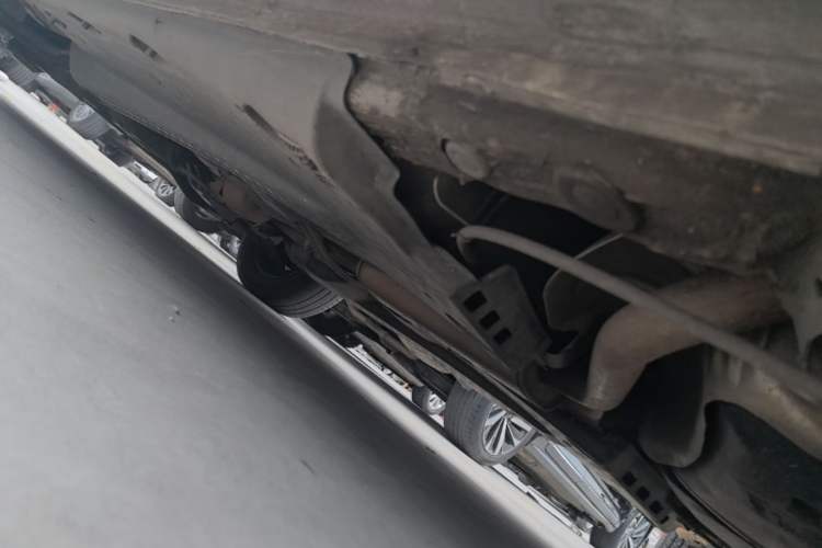 Used Volkswagen Polo 2016 1.6L Automatic Comfort Model Chassis Rear Left
