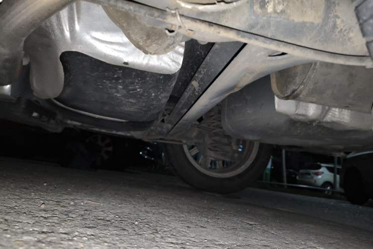 Used Volkswagen Polo 2016 1.6L Automatic Comfort Model Chassis Rear Left