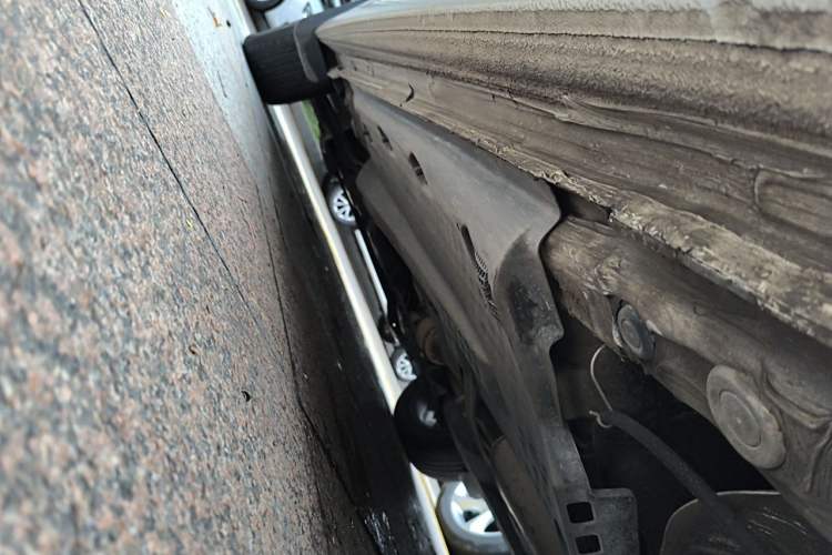 Used Volkswagen Polo 2016 1.6L Automatic Comfort Model Chassis Rear Left