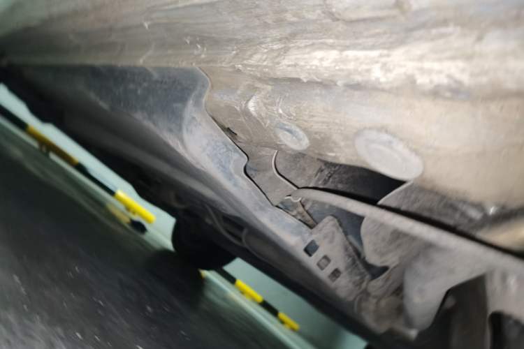 Used Volkswagen Polo 2016 1.6L Automatic Comfort Model Chassis Rear Left