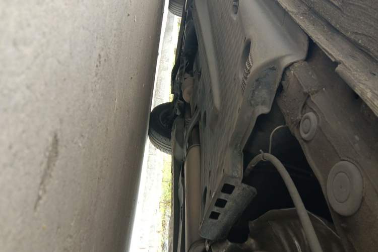 Used Volkswagen Polo 2016 1.6L Automatic Comfort Model Chassis Rear Left