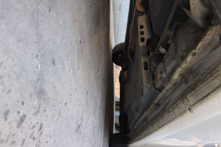 Used Volkswagen Polo 2016 1.6L Automatic Comfort Model Chassis Rear Right