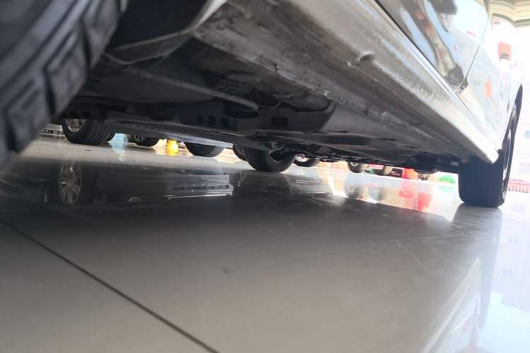 Used Volkswagen Polo 2016 1.6L Automatic Comfort Model Chassis Rear Right