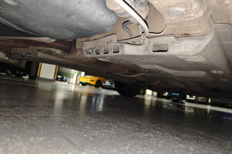 Used Volkswagen Polo 2016 1.6L Automatic Comfort Model Chassis Rear Right