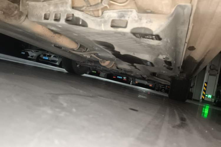 Used Volkswagen Polo 2016 1.6L Automatic Comfort Model Chassis Rear Right