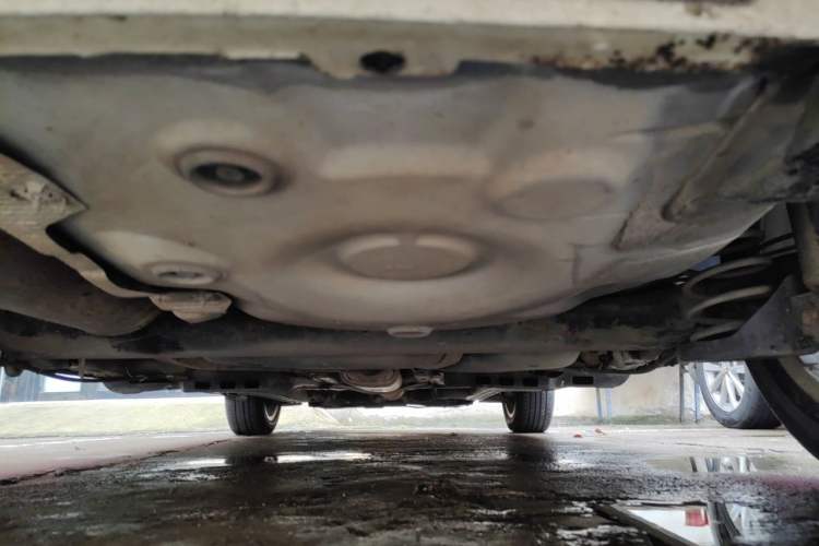 Used Volkswagen Polo 2016 1.6L Automatic Comfort Model Chassis Rear